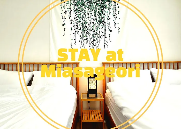 Stay At Miasageori #Up To 6 People #Subway 2 Min #Airport Bus 2 Min #Dongdaemun 10 Min #Myeongdong 15 Min #Seoul Station 20 Min #Gyeongbokgung Palace, Seongsu, Hongdae 25 Min #Itaewon 30 Min #Gangnam 40 Min