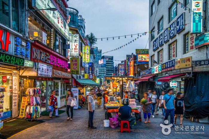 Apartment At Miasageori #up To 6 People #subway 2 Min #airport Bus 2 Min #dongdaemun 10 Min #myeongdong 15 Min #seoul Station 20 Min #gyeongbokgung Palace, Seongsu, Hongdae 25 Min #itaewon 30 Min #gangnam 40 Min *