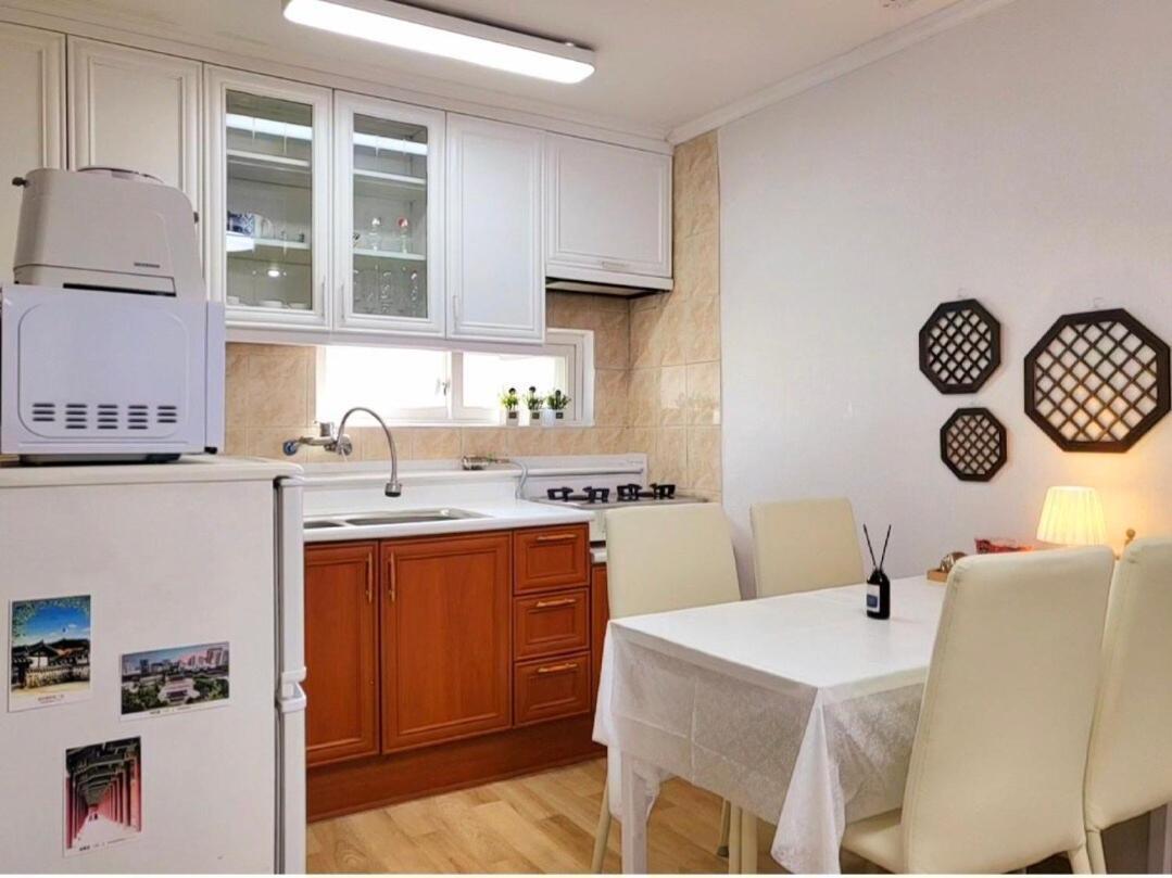 Apartment At Miasageori #up To 6 People #subway 2 Min #airport Bus 2 Min #dongdaemun 10 Min #myeongdong 15 Min #seoul Station 20 Min #gyeongbokgung Palace, Seongsu, Hongdae 25 Min #itaewon 30 Min #gangnam 40 Min *